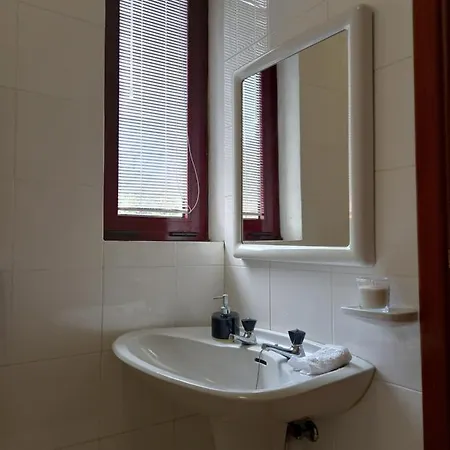 Quinta Do Cipreste De Valpedre Фермерский дом Valpedre
