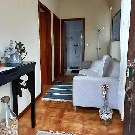Quinta Do Cipreste De Valpedre Фермерский дом *