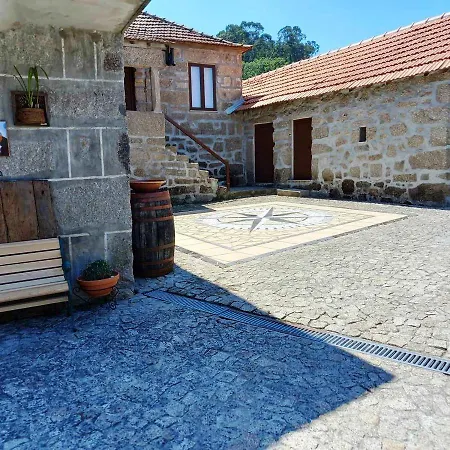 Quinta Do Cipreste De Valpedre Фермерский дом